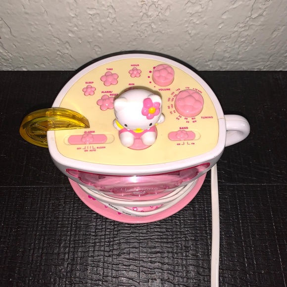 < Vintage Hello Kitty Tea Cup Alarm Clock & Night Light > - Picture 2 of 4